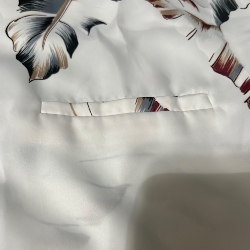 Tori Richard Black and White Floral Casual Shirt - Picture 4 of 5
